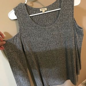 Long Sleeve Sweater With Shoulder Cut Out